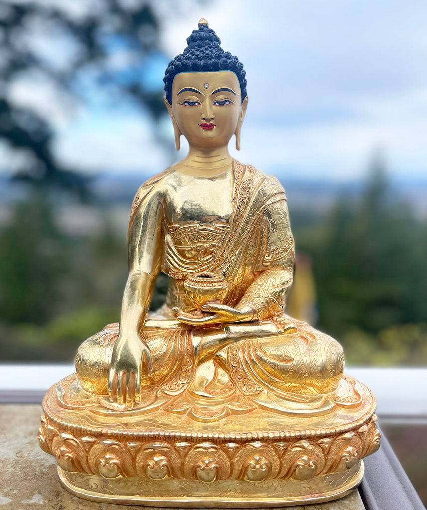 Beautiful Gold Buddha Statue
