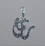 Silver Om