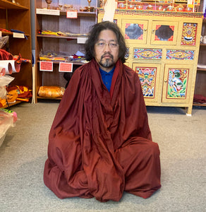 Nagpa Meditation Shawl is worn by lay meditators, monks and nuns as well.