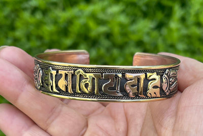Tibetan Gold Bead Bracelets  Handmade on Venus